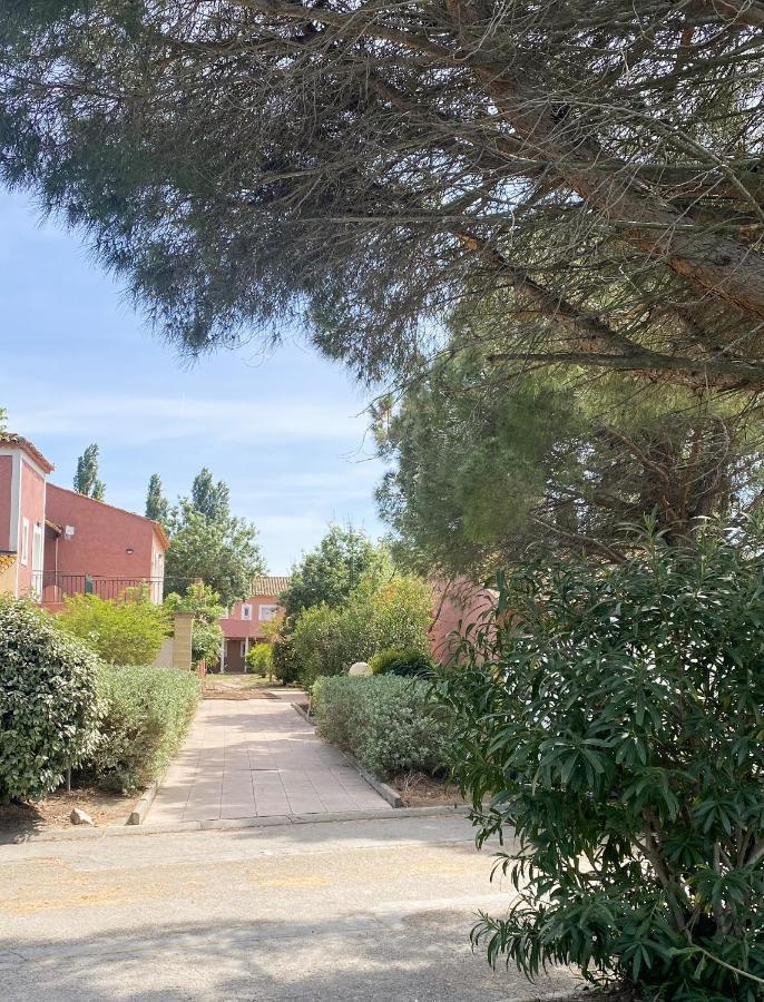 Joli Appartement 27M2 Oasis Provencale En Village Vacances En Camargue آرْلْ المظهر الخارجي الصورة