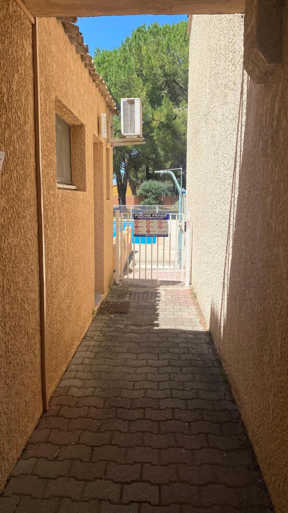 Joli Appartement 27M2 Oasis Provencale En Village Vacances En Camargue آرْلْ المظهر الخارجي الصورة